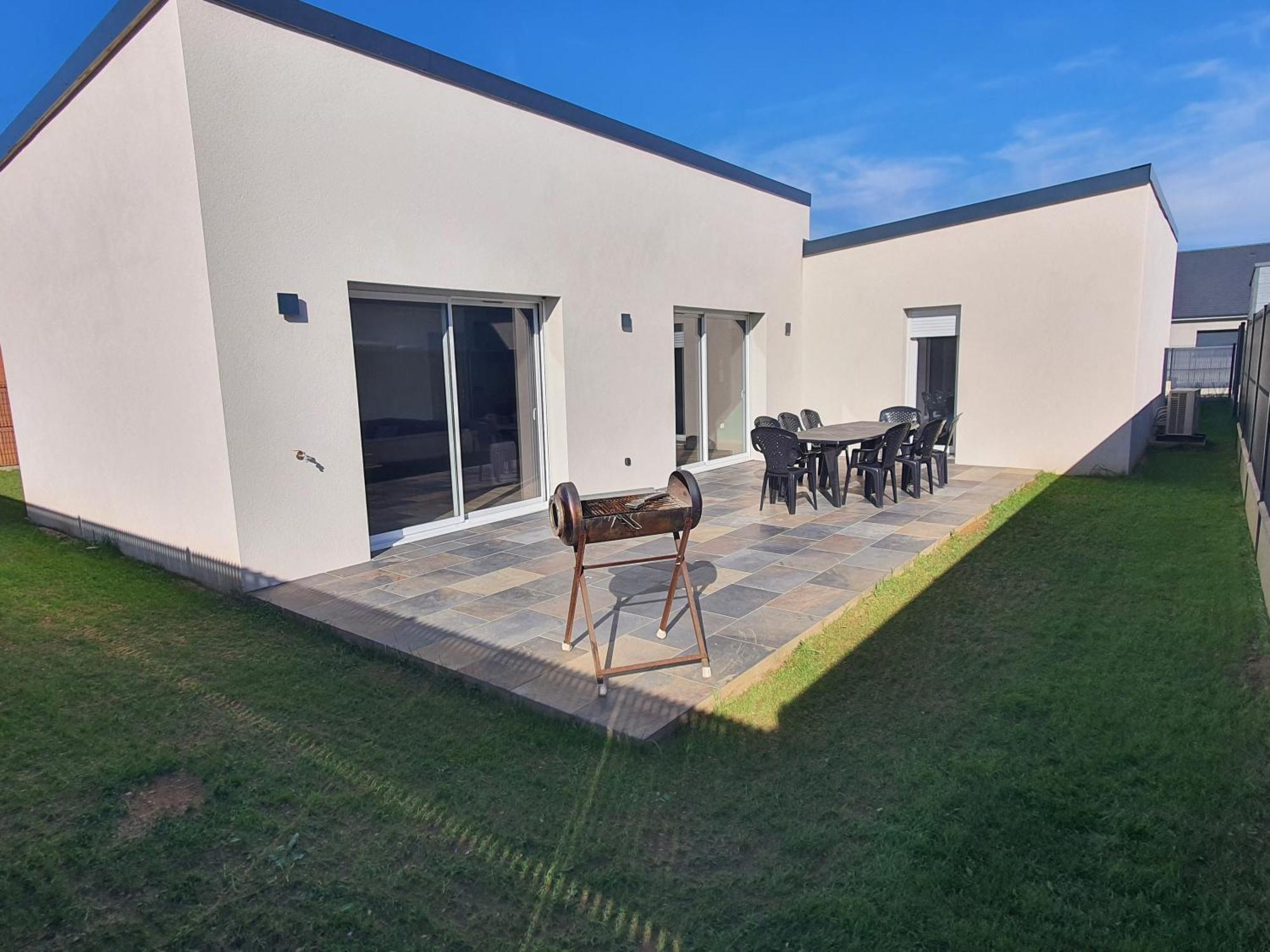Maison A Theme Le Mans 66 Guecelard Exterior foto