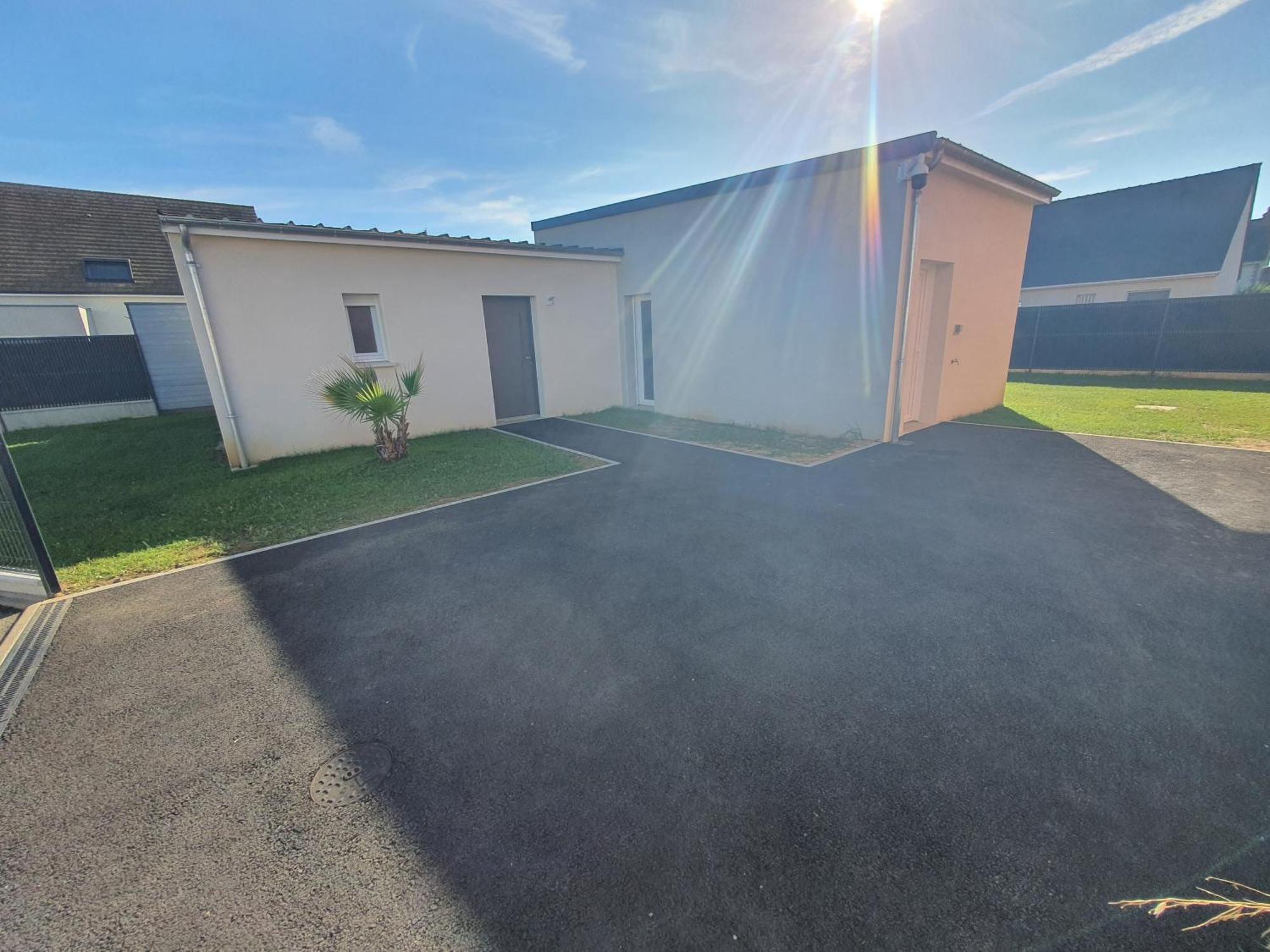 Maison A Theme Le Mans 66 Guecelard Exterior foto